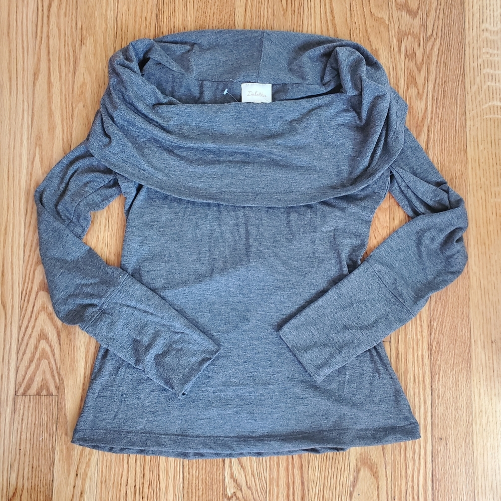 Anthropologie long sleeve gray shirt